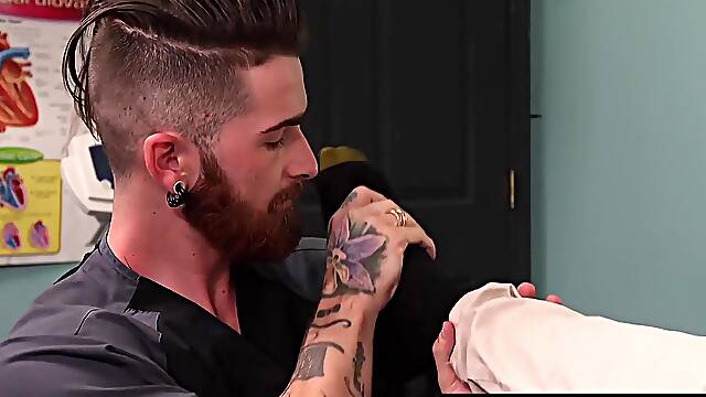 Watch as patient gives foot massage while doctor pleasures himself with big cock