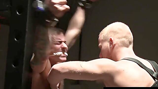 Luke Rileys thick cock meets Nicks floppy member