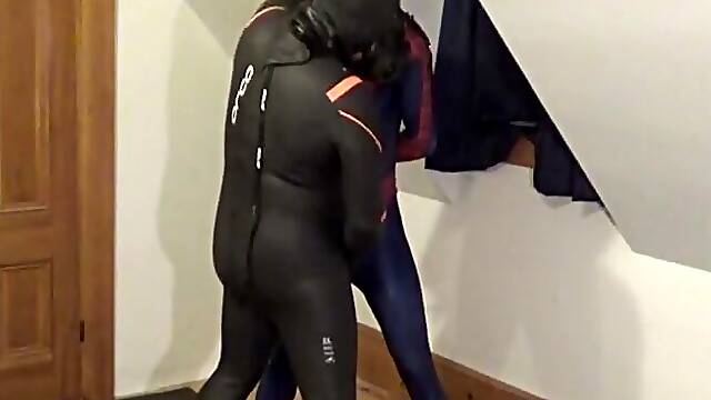 Barefoot rubber drone vs spiderman part two