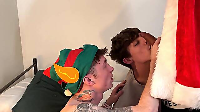 Twas the night previous to xmas Three-some with large wang santa and his hawt twink elf