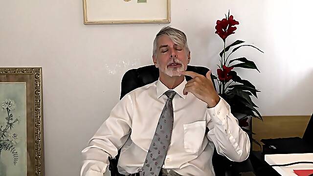ManPuppy: Psychiatrist Richard Lennox Teaches Virgin To Cum In Office Session