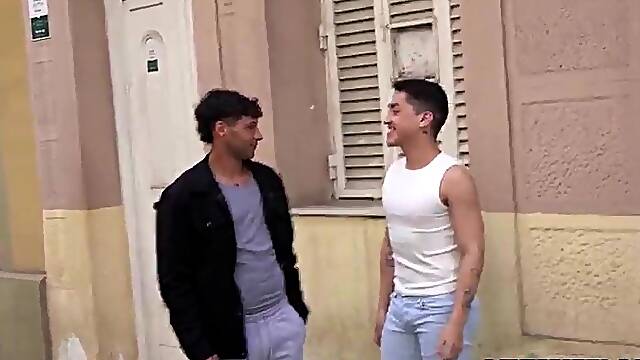 Homosexual Tourist Hooks Up For Homosexual Sex In Barcelona