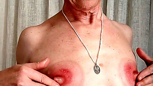 I desire u to take worthwhile care of your teats, hottie Show Mom how well u massage em with some valuable lovely almond oil Aww Yeah mom!