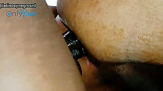 Mi neighbour puts me on all fours and introduces me says his massive thick dick in my booty.