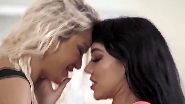 Those naughy lesbo sweethearts are willing for smokin sexy sex! Sexy wives hotter sex! Leaking pussis and all hotty climaxes