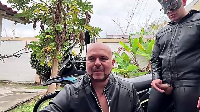 Giant creampie in outdoors on the bike