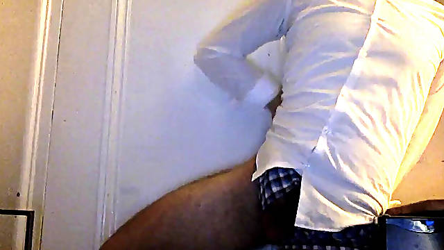 Waiter Gets naughty from Wedgie and wanks Off