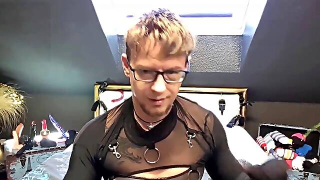 Kinkychrisx - My first-ever attempt Nylon Encasement