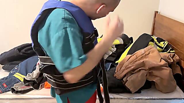 Sept 3 2023 - A session with all of my pointy gear turns into high excitement in my blue lifevest with Mikes overalls & my puffy