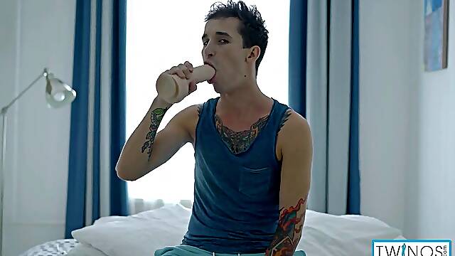 Tattooed Noah A Deep fucktoy plumb And Thick Cumshot All Over The Place!