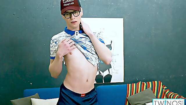 Redhead Twink Michael P Teases Toned assets to gigantic chest Cumshot!