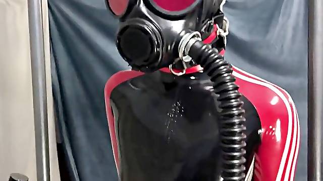 Electro rubber man