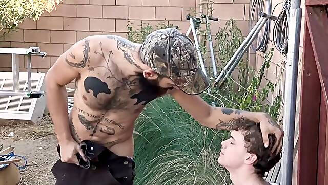 Hillbilly's raw sausage In Delinquent Stepson's rump