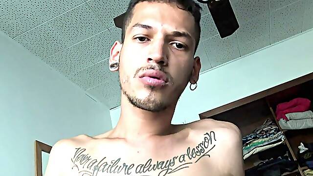 LatinLeche - Handsome punk deep throats An uncut Cock For Money