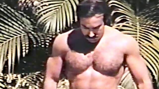 Gay Peepshow Loops 303 70s and 80s - gig 2