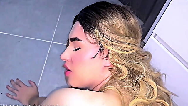 Heterosexual destroys Femboys caboose Bareback and Cums Inside, Creampie. Squirt