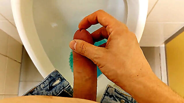 Urinate, milking and Cum in the hospital