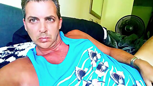 Tricked Straight Male celebrity Cory Bernstein for Gay Famoso Sextape ! Hunk Shows anal invasion fingerblasting BIG ASS AND CUM !