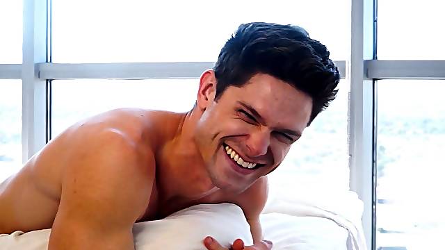 FalconStudios - Massive beefy grizzly dominates BF At The Ski Spa - Skyy Knox , Kenzo Alvarez