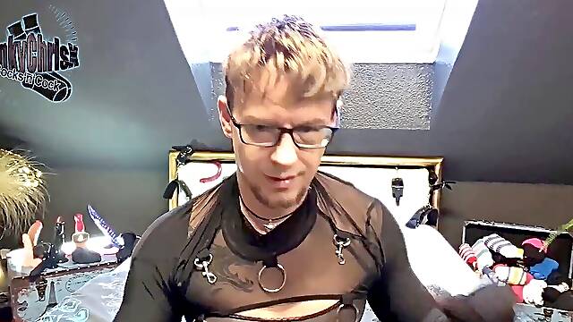 Kinkychrisx - My very first attempt Nylon Encasement