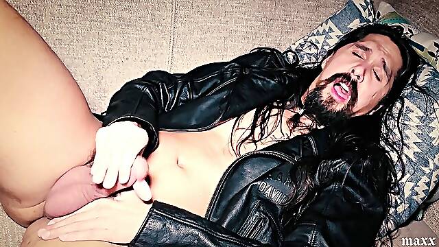 Maxx Stoner Finger porks His pink hole