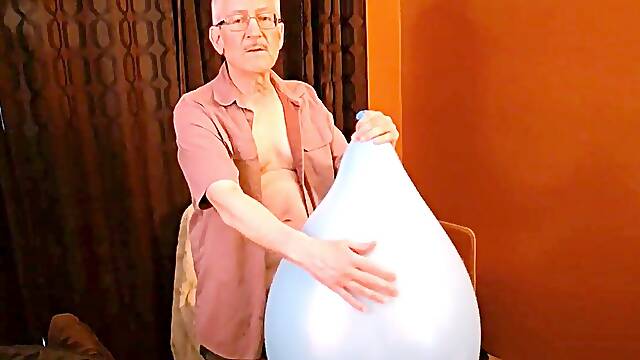 154) massive round Balloon joy w Kinky Daddy