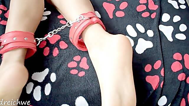 Bondage on the feet