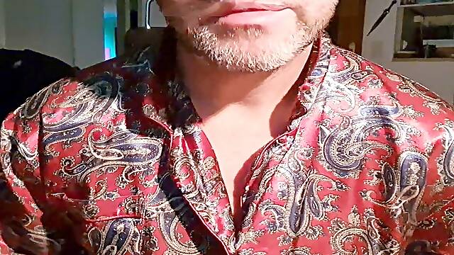 Master Ramon jerks off in a hot satin apparel, gobble and drink slave!