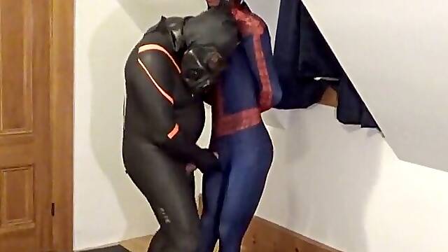 Shoeless rubber drone vs spiderman part 1