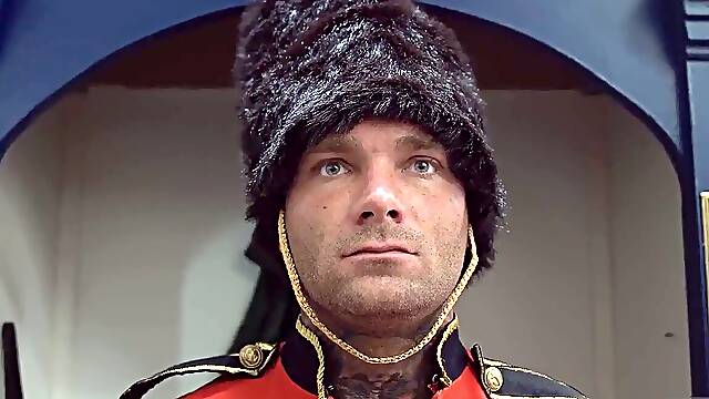 Folks - british Guard spoke Dirty to by a Slutty Tourist Like Damon Hart