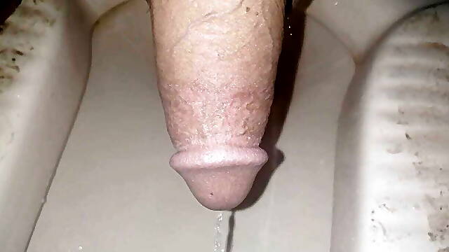 Handjob squirt drop boy pissing bathroom pakistani boy desi dewani phudiwali 