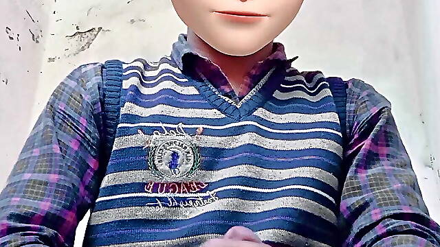 19 yo doing handjob with his huge cock