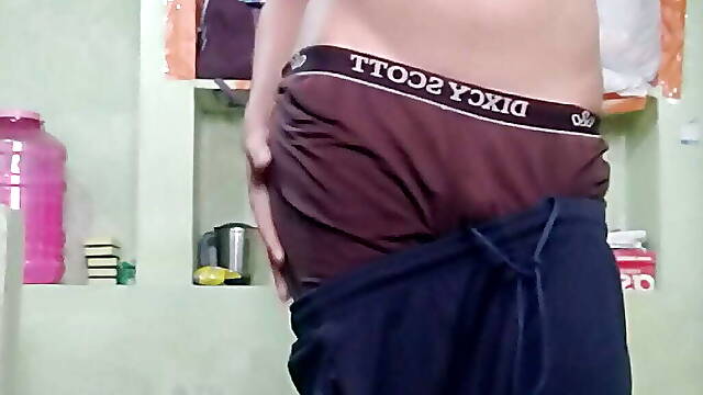 Big ass playing with Sugar daddy 