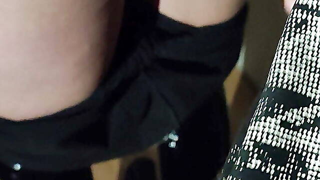 Sissy in latex leggins fuck gay on chair