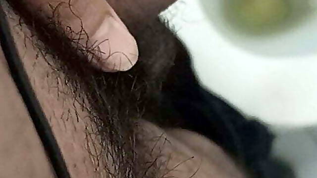 Office ke bathroom mai Horney loda se nikala maal desi loda