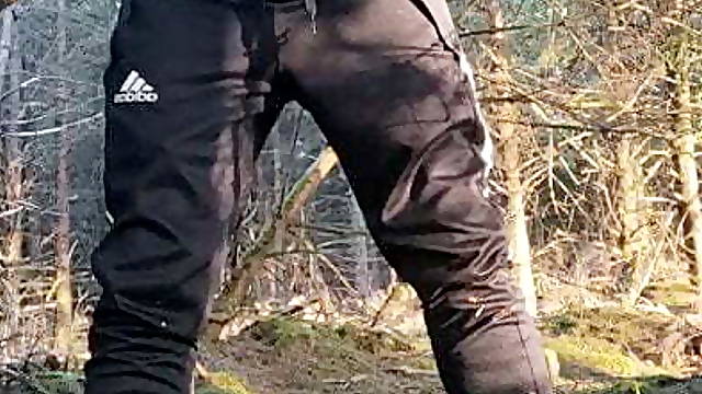 Scallyoscar pisses and nearly chokes on piss and then shoots a load of cum