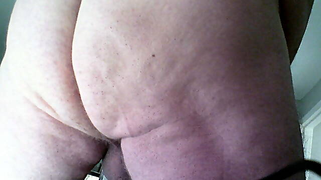 Playing with my cock and bum