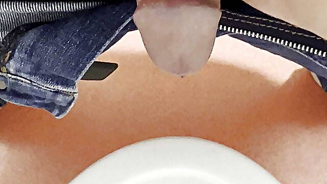 Warm piss comes out of my small daddy cock.