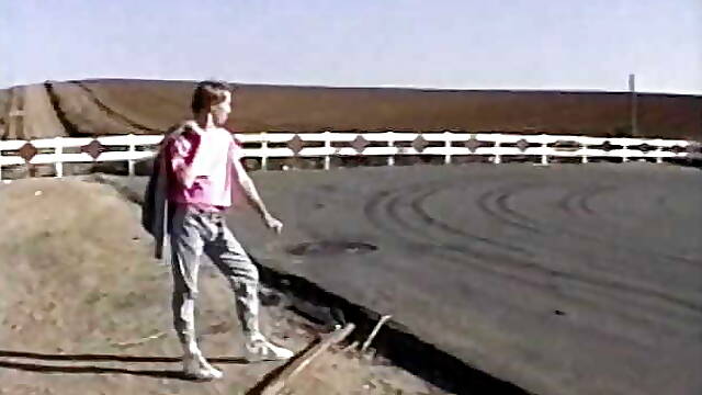 Sexy white twink slurps on nice asian cock then fucks