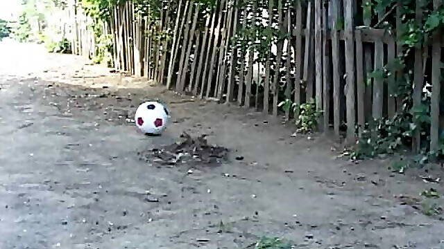 Slim Japanese amateurs sucking and wanking in group