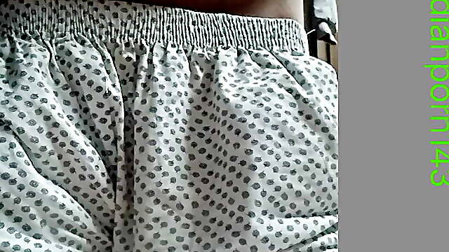 My self try to enjoying masterbation alone in room