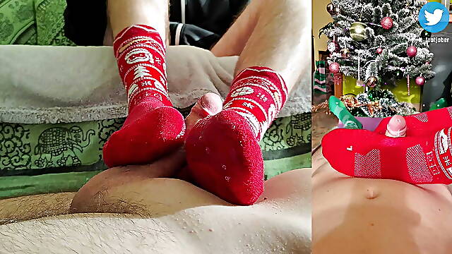 Christmas Special! We sockjob eachother with Nike Christmas socks