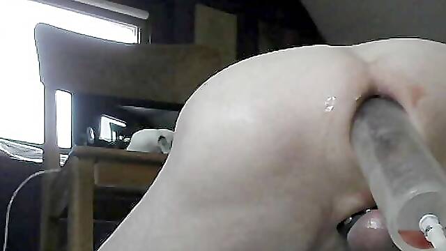 1st try prolapse pump after double hand and giant plug