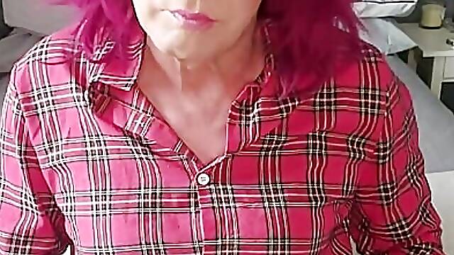 Juniper in Stockings