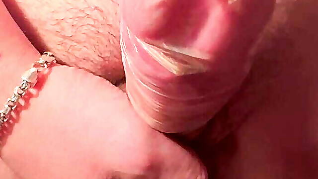 Beatifull dick in condom