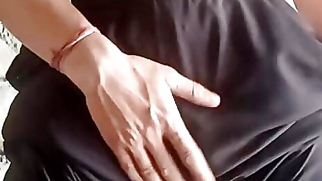 Jiya ke ne Mota lund se Paani nikala