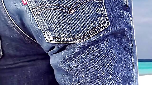 Masturbating with 💖 a vivid sexy bikini Masturbation Handjob Ejaculation Hentai Secret Gakuen...