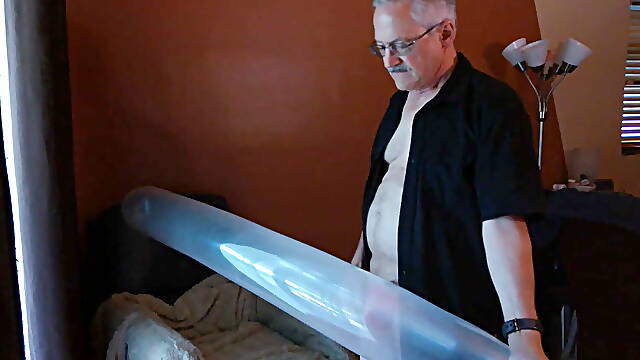 110) Long Balloon Popping Jerk Off Fun! (Q646 and CTI 12) Balloonbanger