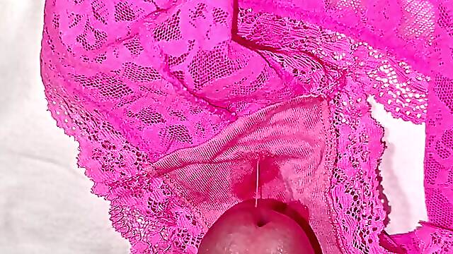 I decided to jerking off monnnnys panties and cum on pink thongs my friends wife