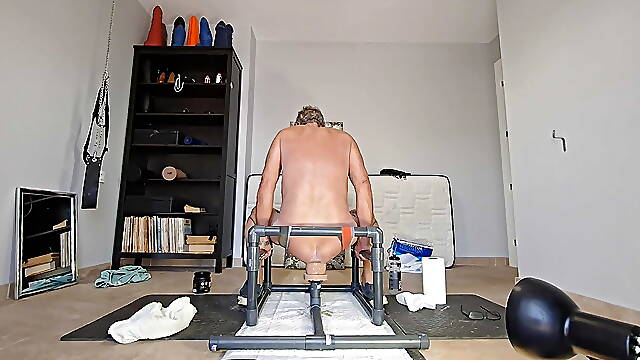 This is why I like big dildos up my ass